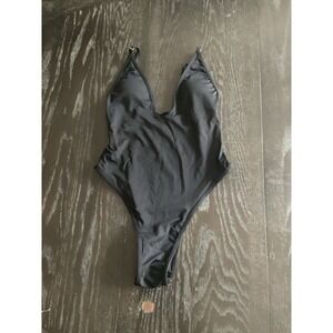 Swim suit‎